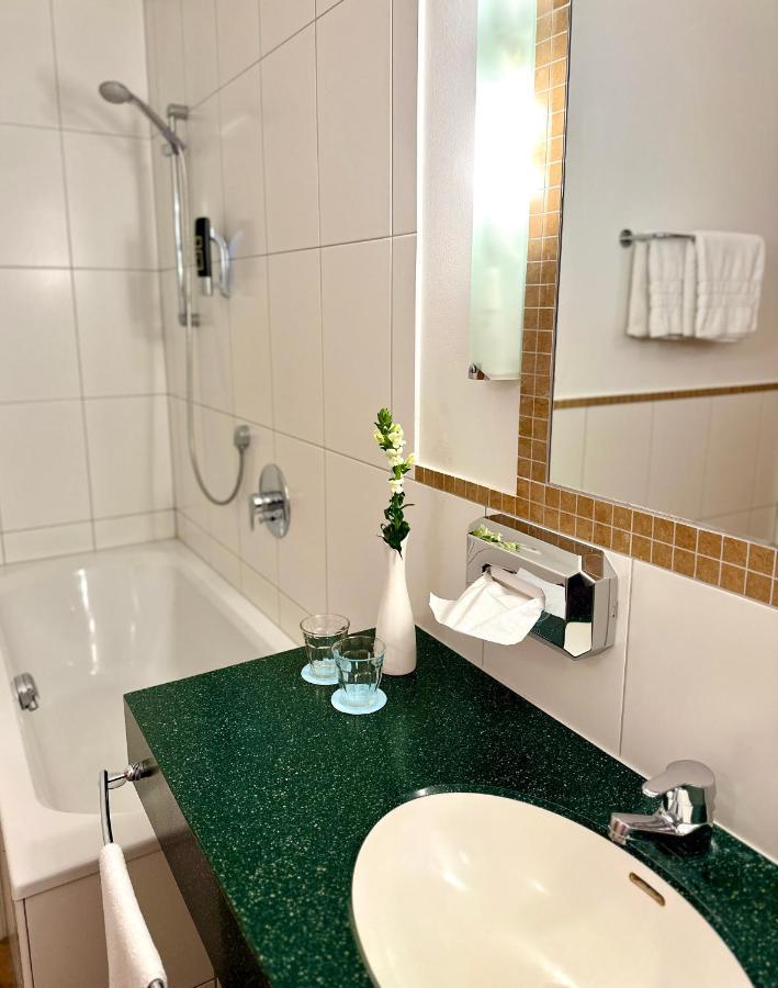 Landhotel Stegersbach Buitenkant foto